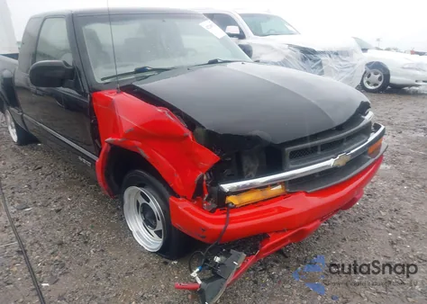 2003 Chevrolet S-10 Ls из США, поврежденный, VIN 1GCCS19X838147296